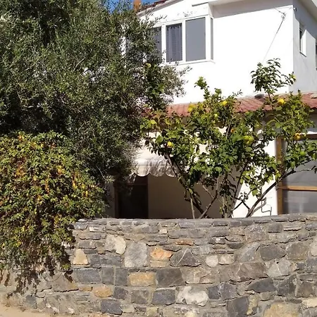Traditional House In Holiday home